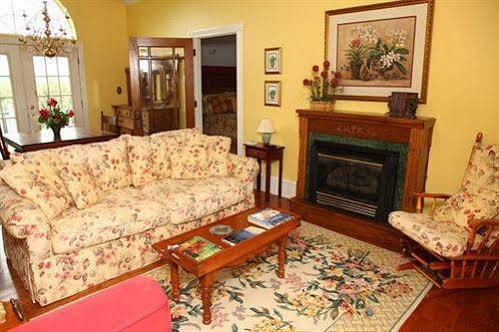 Sparta Harmony Hill Bed & Breakfast מראה חיצוני תמונה